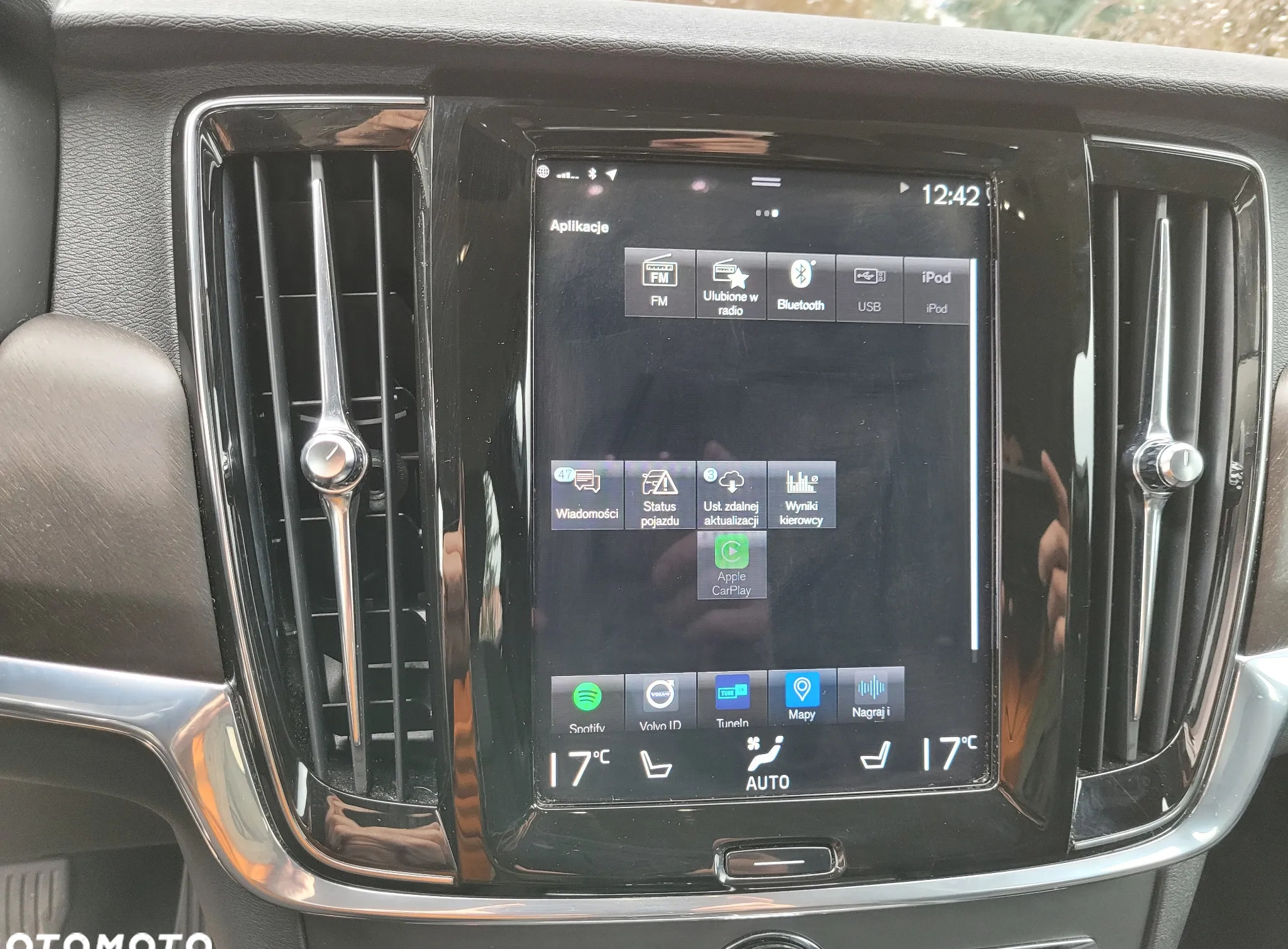 Volvo V90 Cross Country cena 129900 przebieg: 182000, rok produkcji 2020 z Zdzieszowice małe 704